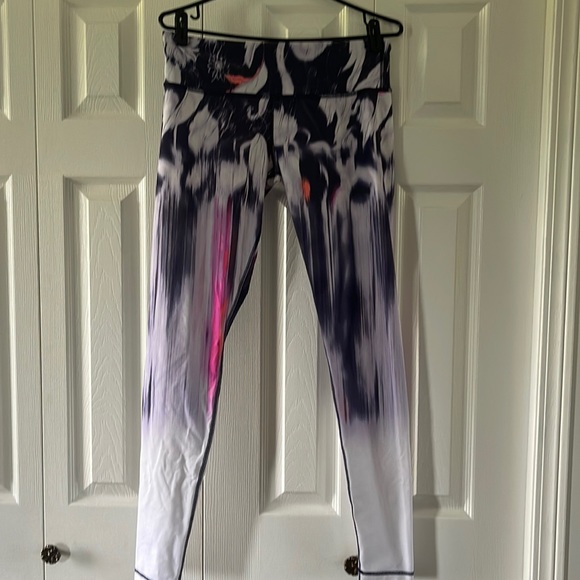 lululemon athletica Pants - RARE Lululemon Pants Size 10🥰🥰